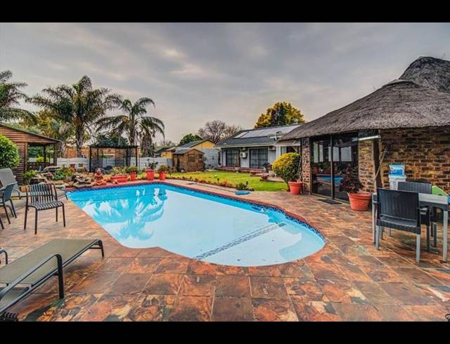 4 BEDROOM HOUSE FOR SALE IN EDLEEN